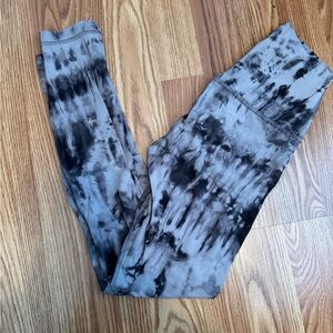 Lululemon aligns 25 inch leggings size 2